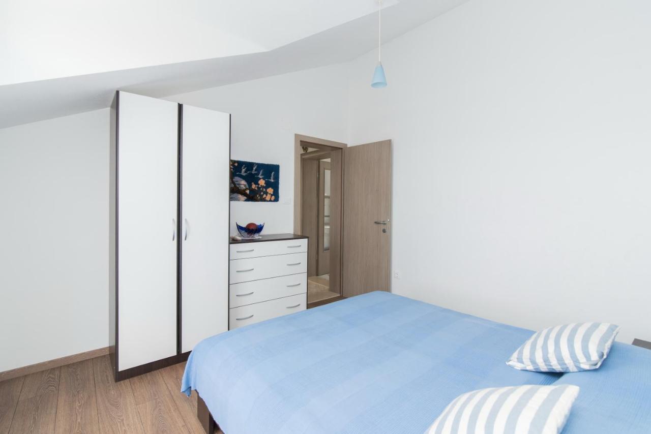 Apartments Mare Postira Εξωτερικό φωτογραφία