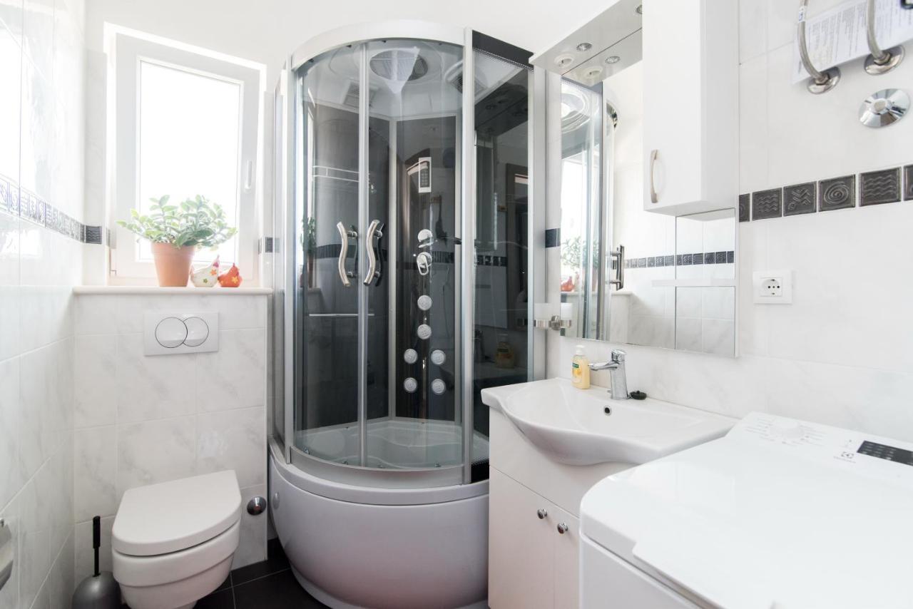 Apartments Mare Postira Εξωτερικό φωτογραφία