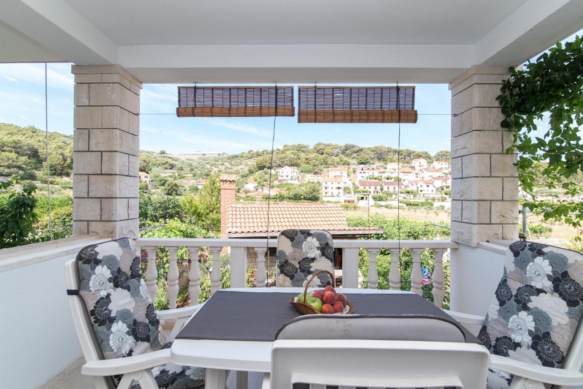 Apartments Mare Postira Εξωτερικό φωτογραφία